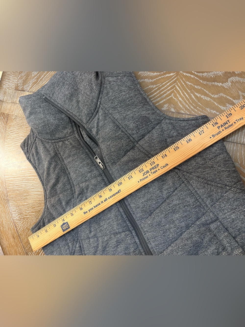 THE NORTH FACE Womens Gray
Pseudio Full Zip Quilted Gilet Puffer
Vest Size Small - Picture 7 of 10
